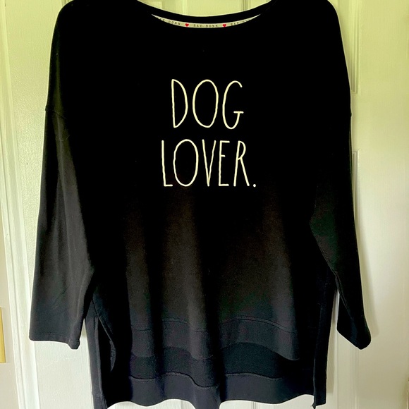 Rae Dunn 1x black “DOG LOVER” tunic - Picture 1 of 4
